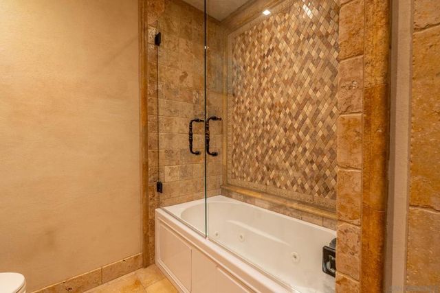 175 Maple Ave 4, Carlsbad, CA 92008