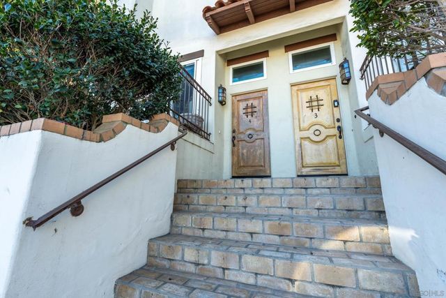 175 Maple Ave 4, Carlsbad, CA 92008