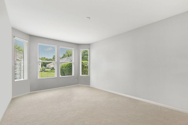 13060 Coventry Lane, Huntley, IL 60142