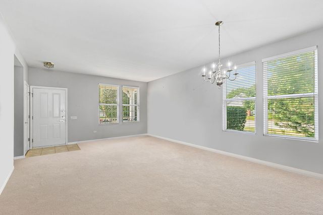 13060 Coventry Lane, Huntley, IL 60142