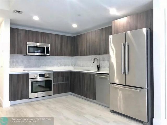 488 NE 18th Street 905, Miami, FL 33132