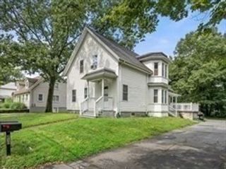 210 County Street B, Taunton, MA 02780