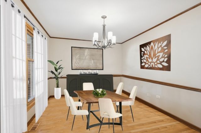 1653 McCraren Road, Highland Park, IL 60035