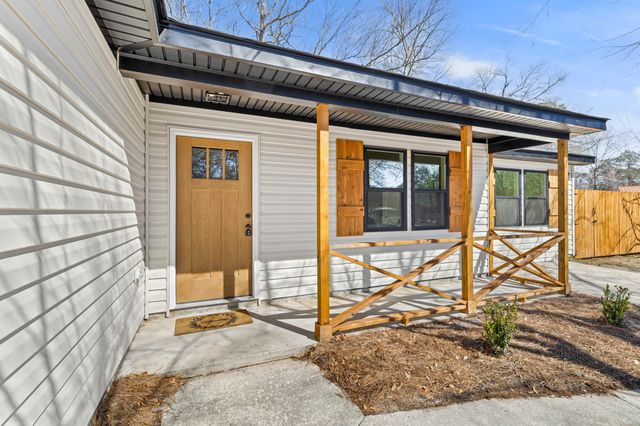 418 Carolina Circle, Ladson, SC 29456