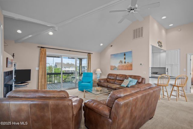 103 N Permuda Wynd Drive, N Topsail Beach, NC 28460