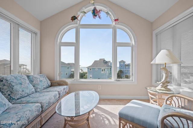 103 N Permuda Wynd Drive, N Topsail Beach, NC 28460