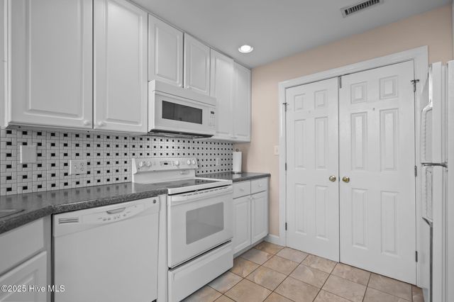 103 N Permuda Wynd Drive, N Topsail Beach, NC 28460