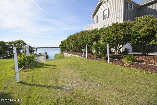 103 N Permuda Wynd Drive, N Topsail Beach, NC 28460