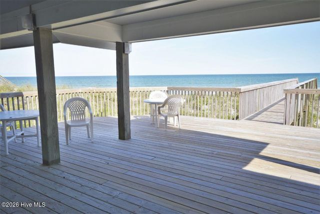 103 N Permuda Wynd Drive, N Topsail Beach, NC 28460