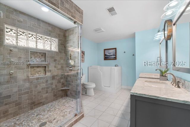 30 Sugaree Dr, Bluffton, SC 29910