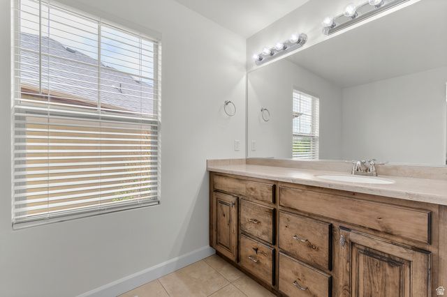 10572 S OZARKS DR, South Jordan, UT 84009