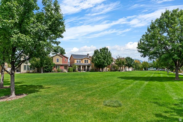 10572 S OZARKS DR, South Jordan, UT 84009