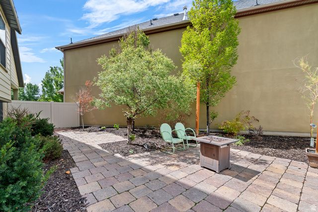 10572 S OZARKS DR, South Jordan, UT 84009