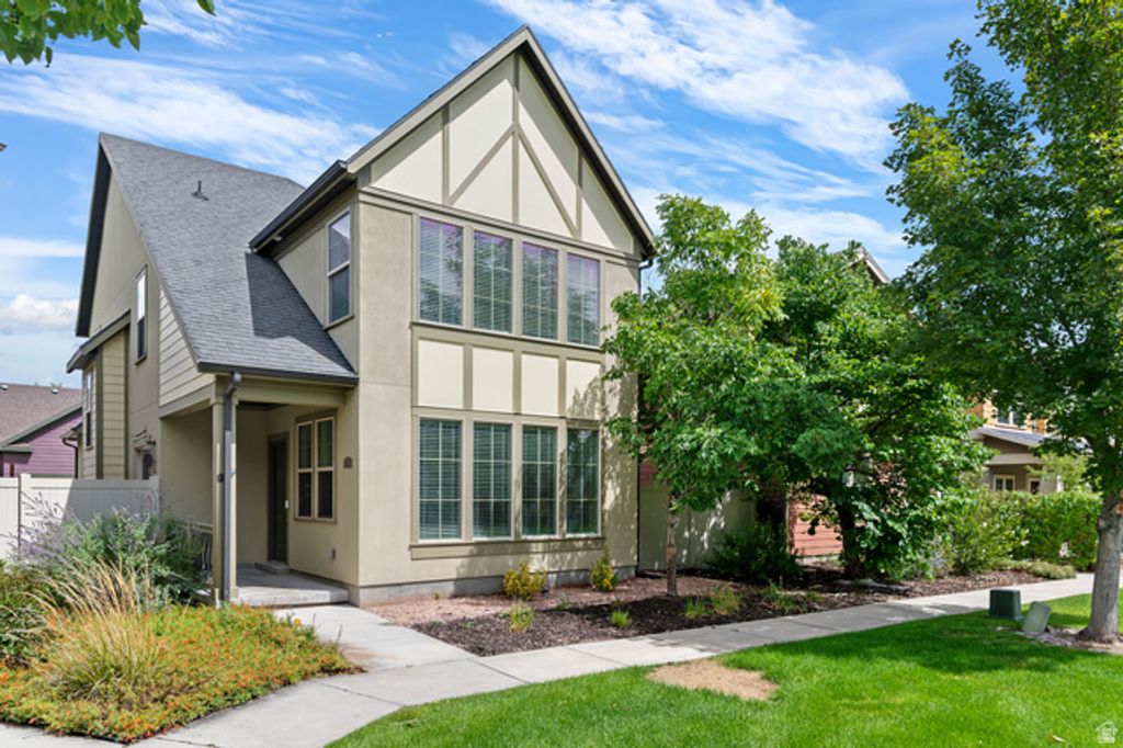 10572 S OZARKS DR, South Jordan, UT 84009 — exterior