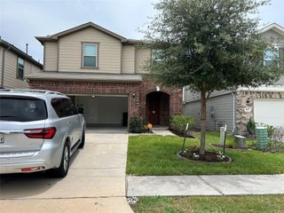 9843 SW Mills Field Drive N, Houston, TX 77070