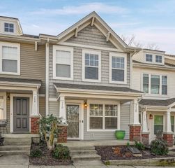 710 Flintlock Ct, Nashville, TN 37217