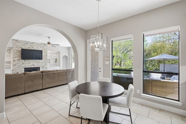 6728 Barcelona, Irving, TX 75039