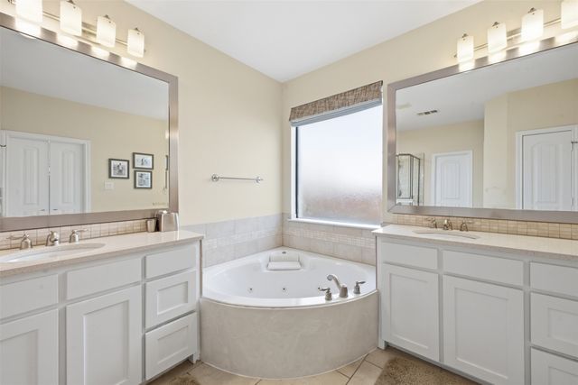 6728 Barcelona, Irving, TX 75039