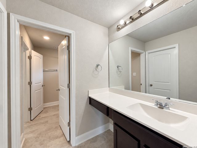 5922 Akin Place, San Antonio, TX 78261