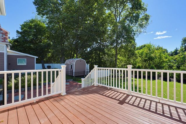 115 North Avenue, Natick, MA 01760