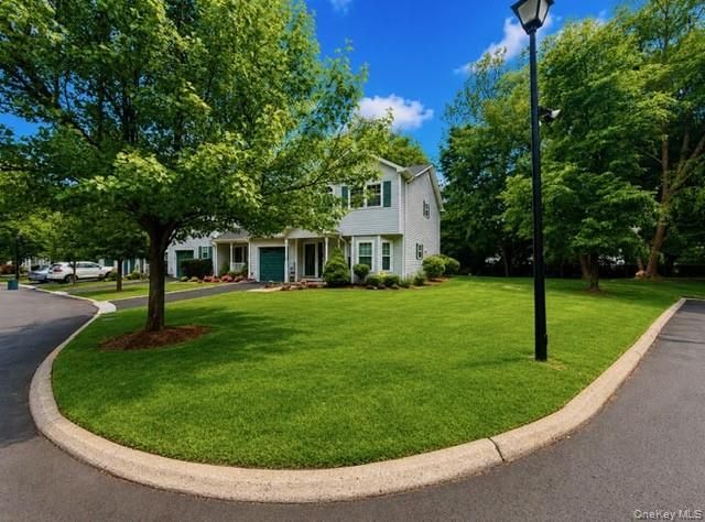 39 Merrimack Road, Smithtown, NY 11787