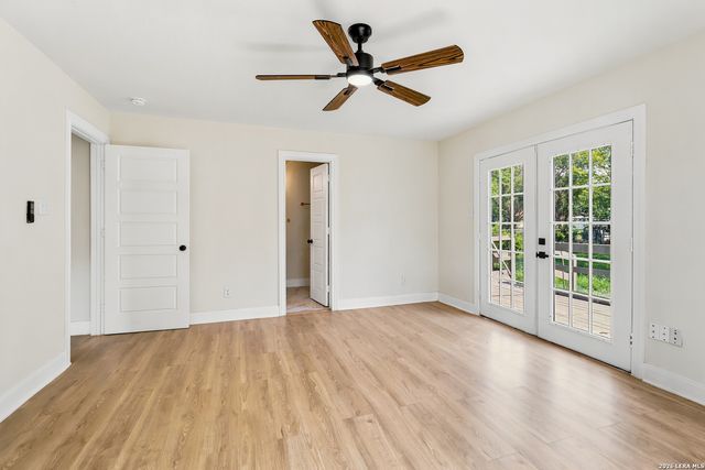 534 Aaron Place, San Antonio, TX 78221