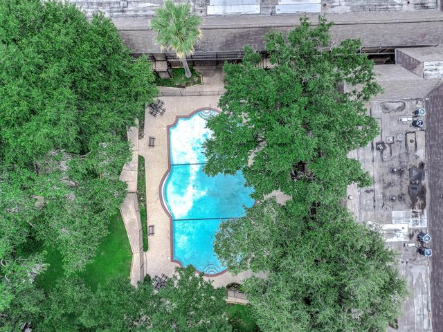 6405 Westward Street 72, Houston, TX 77081