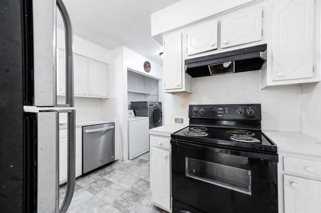 6405 Westward Street 72, Houston, TX 77081