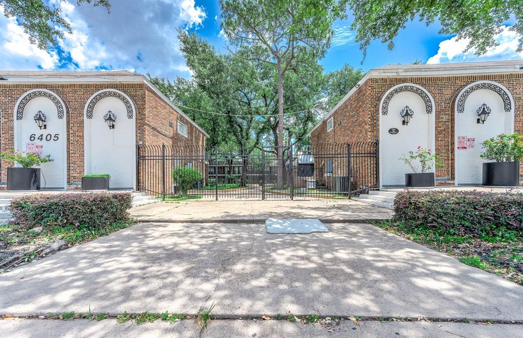 6405 Westward Street 72, Houston, TX 77081