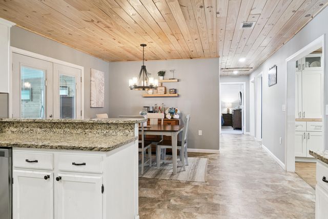 2804 Laurie Avenue, Panama City Beach, FL 32408