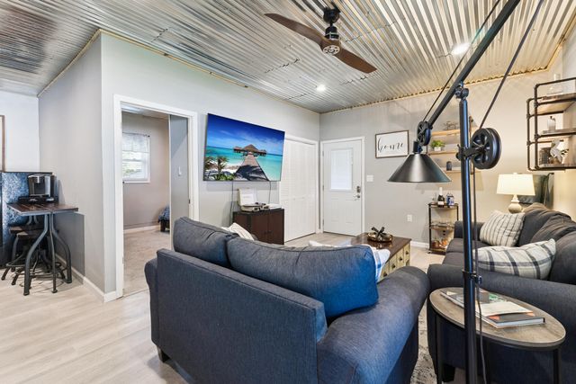 2804 Laurie Avenue, Panama City Beach, FL 32408