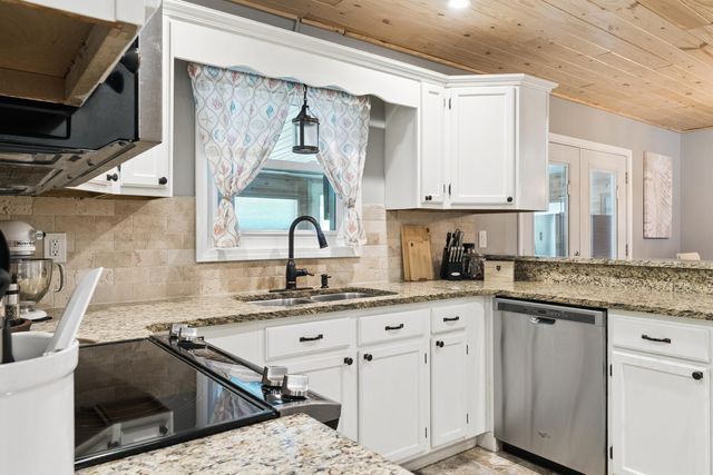 2804 Laurie Avenue, Panama City Beach, FL 32408