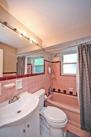 4176 Kugler Mill Road, Sycamore Twp, OH 45236