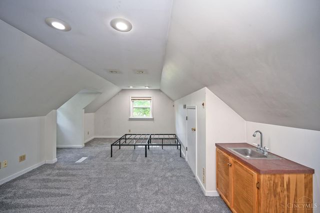 4176 Kugler Mill Road, Sycamore Twp, OH 45236