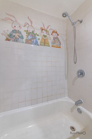 2937 S Keeley Street 1, Chicago, IL 60608