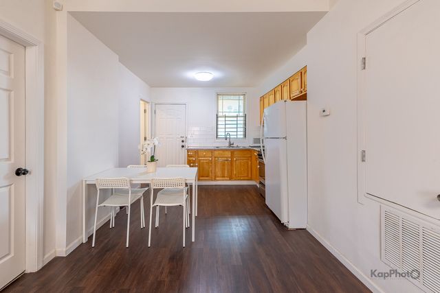 2937 S Keeley Street 1, Chicago, IL 60608