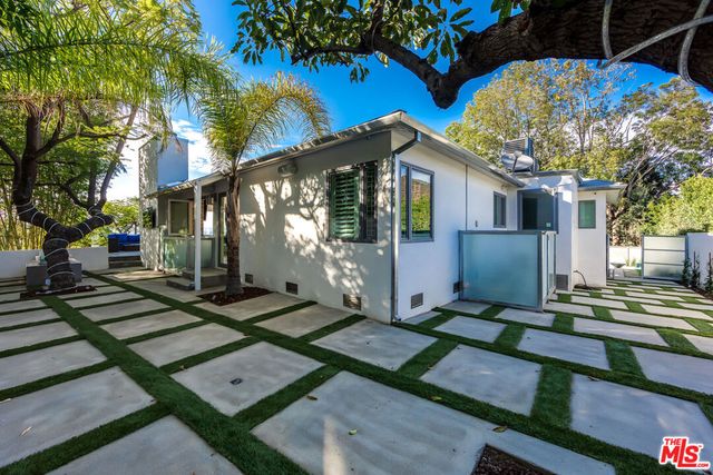 3490 Wonder View Place, Los Angeles, CA 90068