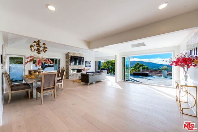 3490 Wonder View Place, Los Angeles, CA 90068