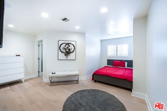 3490 Wonder View Place, Los Angeles, CA 90068
