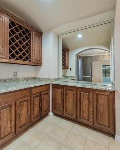 3819 Winding Forest Drive, Grand Prairie, TX 75052