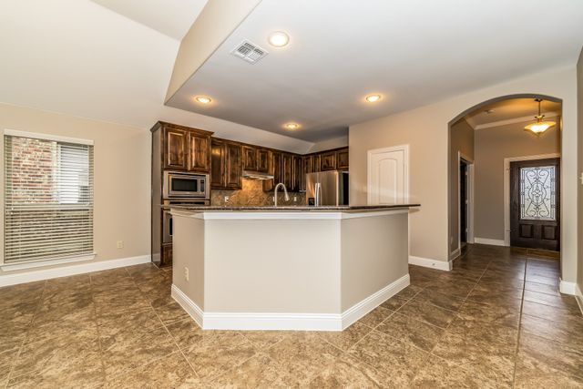 151 Charleston Lane, Fate, TX 75189