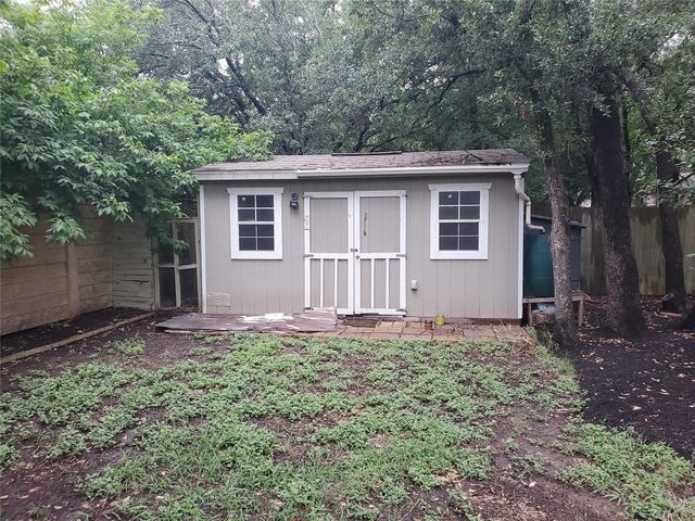 2305 E Riviera DR, Cedar Park, TX 78613