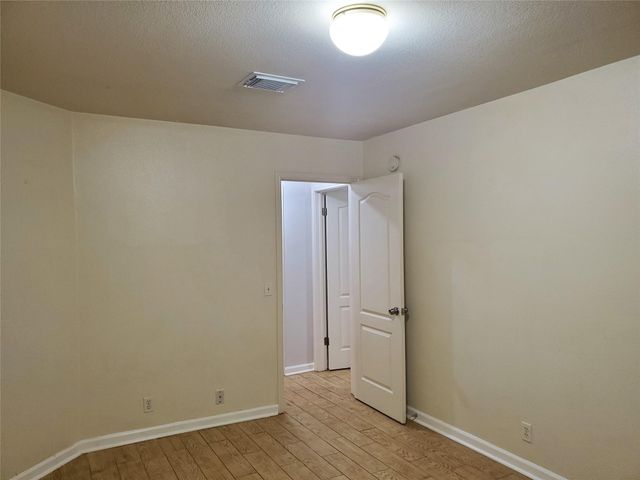 2305 E Riviera DR, Cedar Park, TX 78613