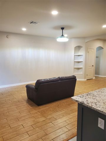 2305 E Riviera DR, Cedar Park, TX 78613