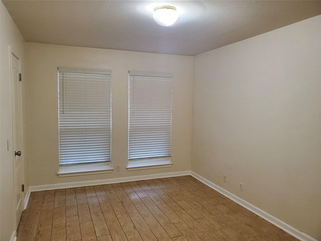 2305 E Riviera DR, Cedar Park, TX 78613