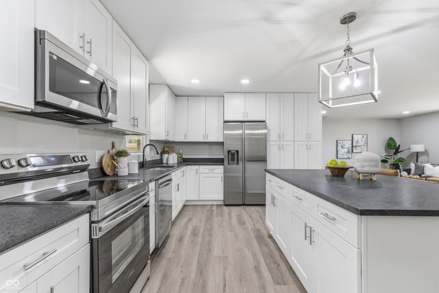 4004 E 42nd Street, Indianapolis, IN 46226