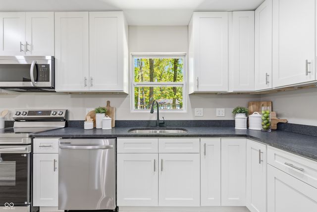 4004 E 42nd Street, Indianapolis, IN 46226