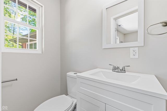4004 E 42nd Street, Indianapolis, IN 46226