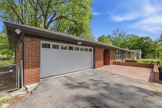4004 E 42nd Street, Indianapolis, IN 46226
