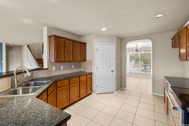 9627 Mediator Run, Converse, TX 78109